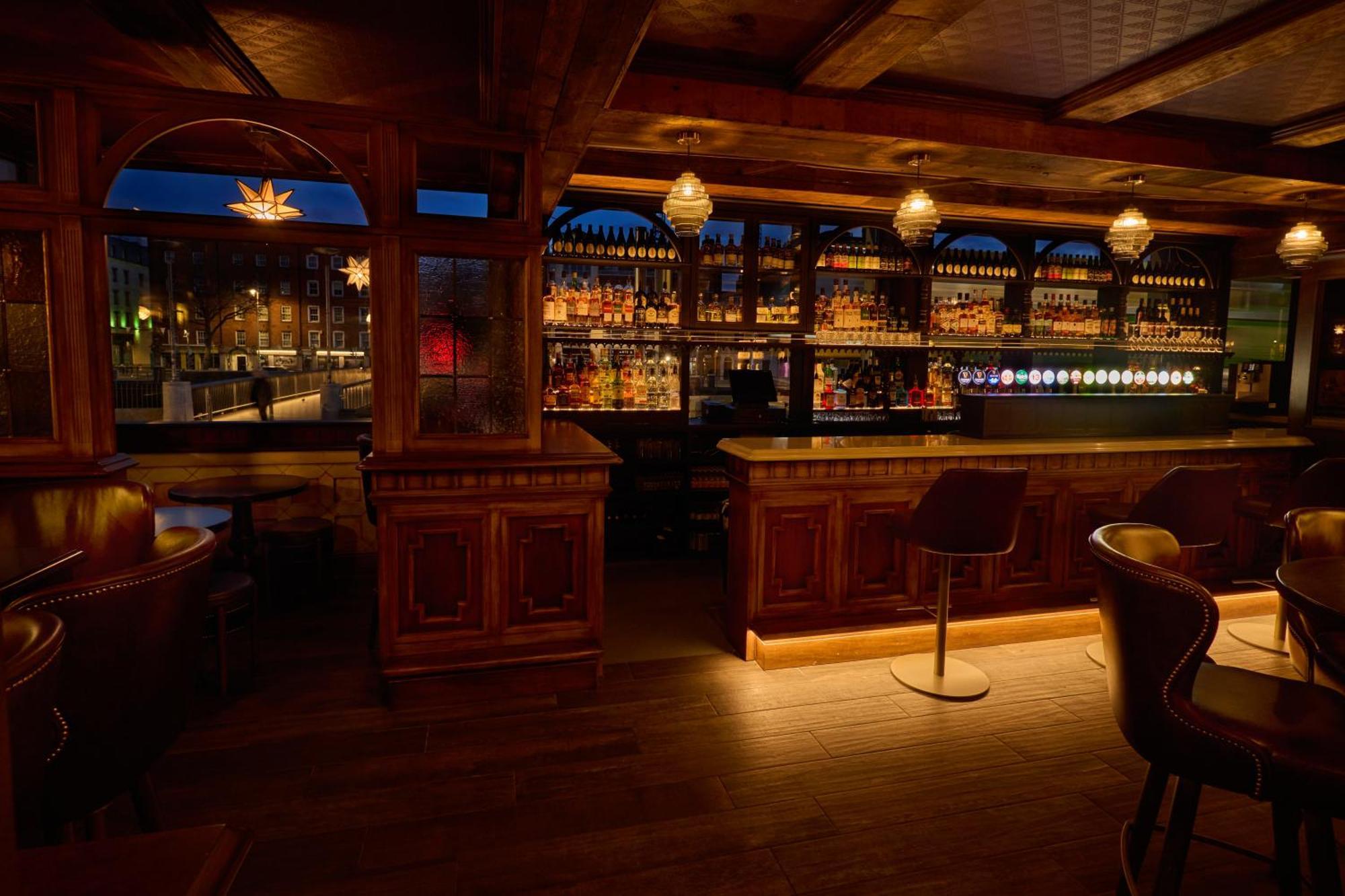 Wellington Temple Bar — Photos 2